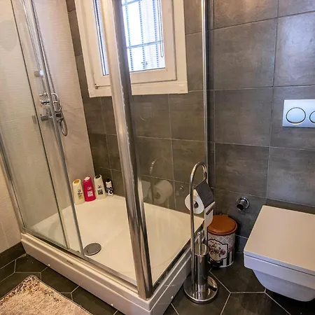Taksim Roya -center Of The Apartamento