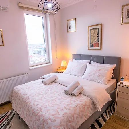 Apartament Taksim Roya -center Of The *
